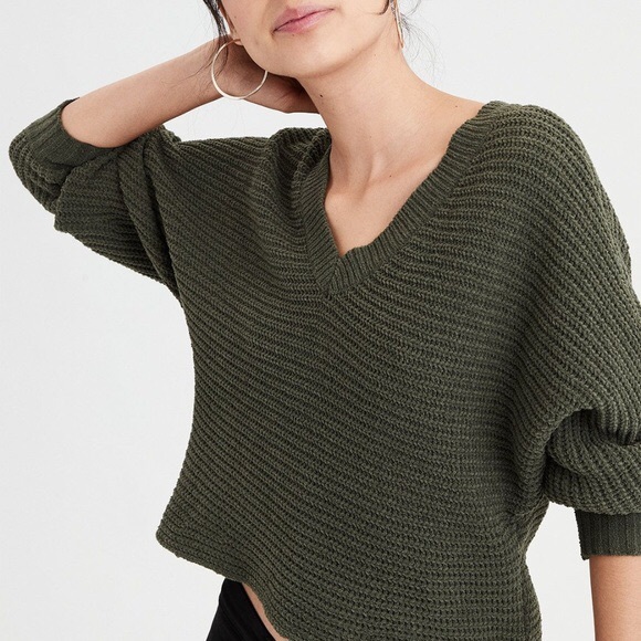 American Eagle Cropped Olive Green Knit Sweater - Picture 1 of 2